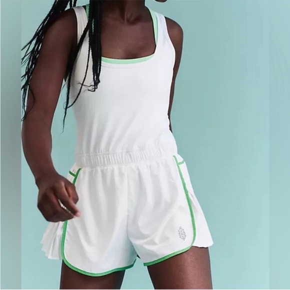 FP Movement by Free People Pants - NWOT FP Movement Easy Tiger Shortsie Small green and white